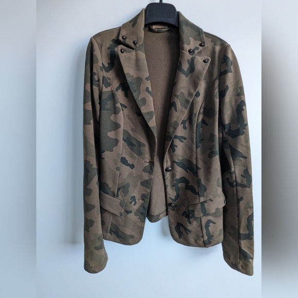 2 For $15 - Calliope military style blaser - Picture 2 of 6